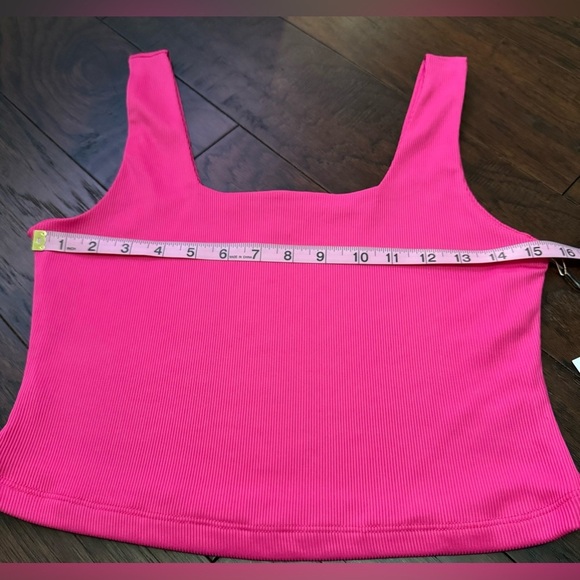 Originality Sleeveless Crop Top. Fuschia, Size Large NWT - Picture 6 of 7